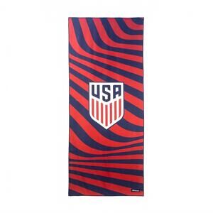 NEW KNOCKAROUND usa soccer microfiber towel in multicolor